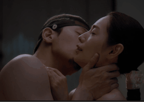 나나가 벗을줄은 몰랐는데